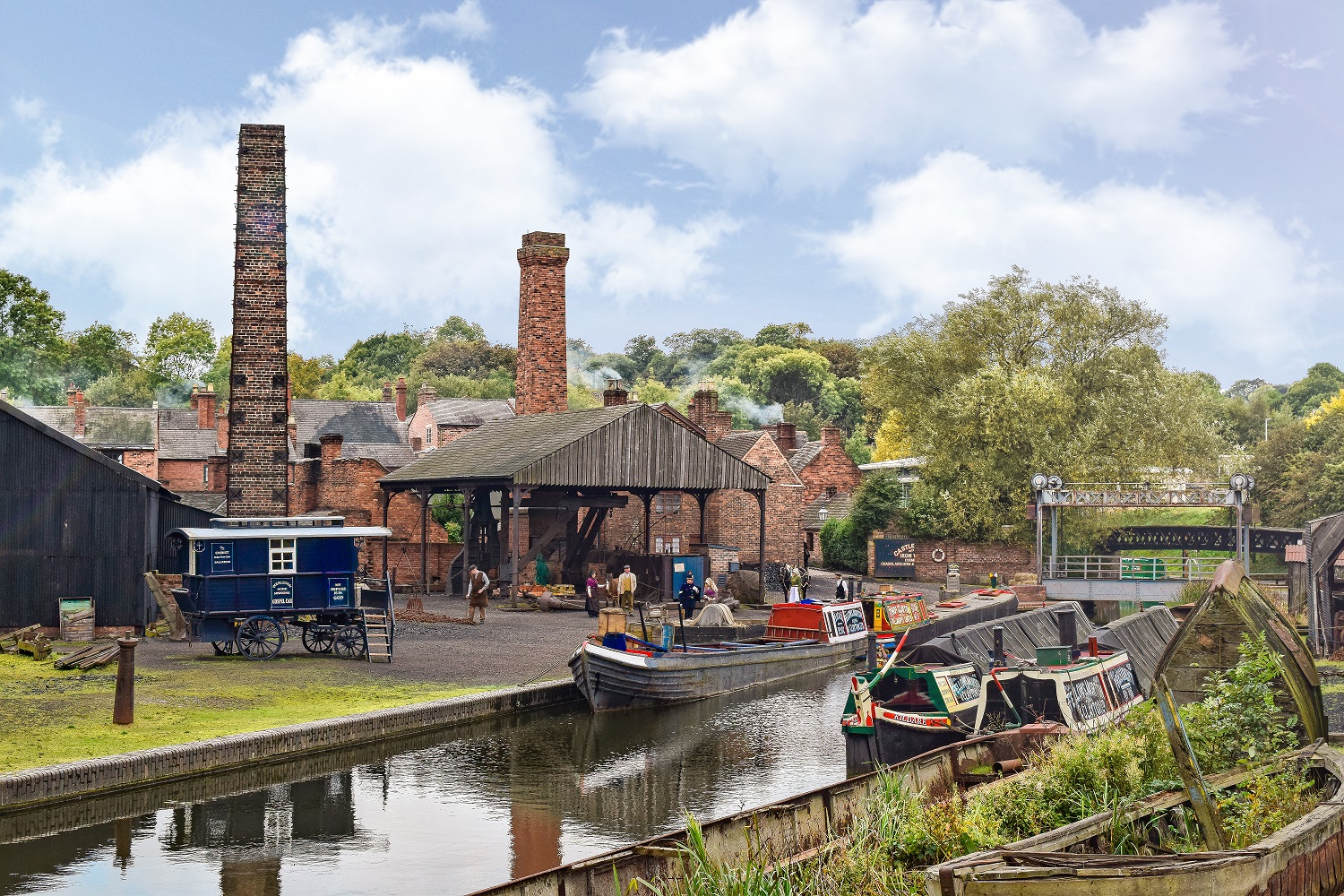 canal side image of Black Country Living Museum
